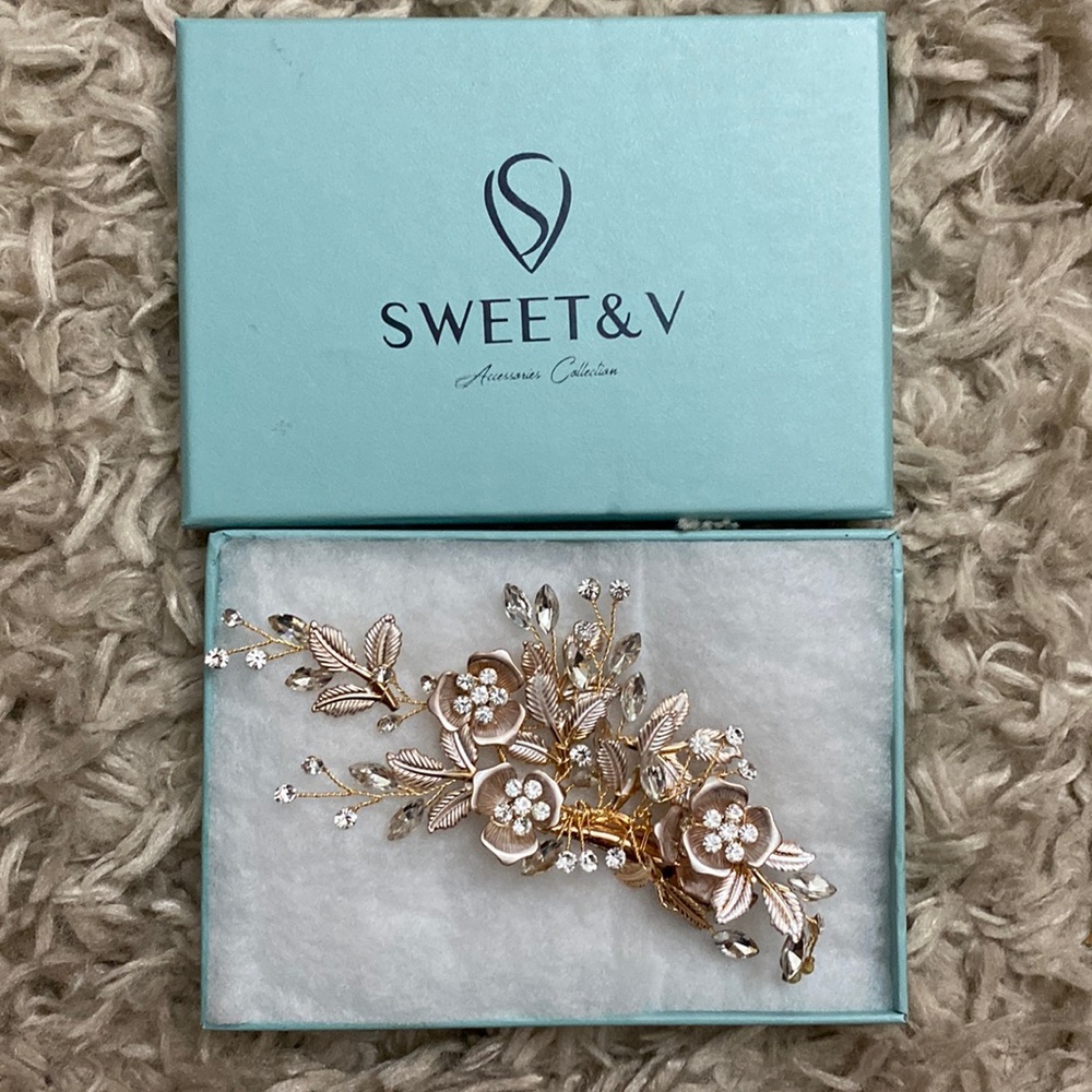 Special Event/Wedding hair accessory